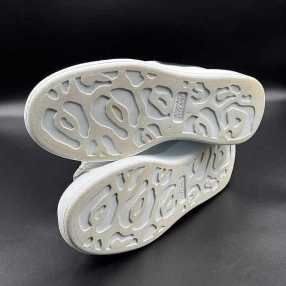 AUTHENTIC - Alexander McQueen Oversized Sneaker - Picture 9 of 12